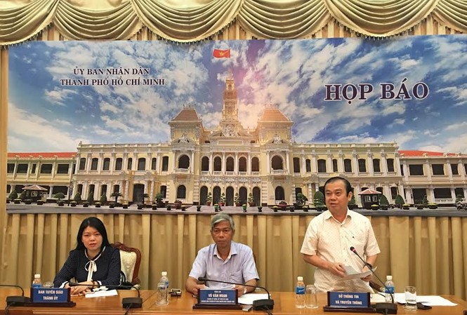 TPHCM công bố 10 sự kiện nổi bật năm 2016 Ông Võ Văn Long thay mặt hội đồng tuyển chọn công bố 10 sự kiện nổi bật năm 2016.