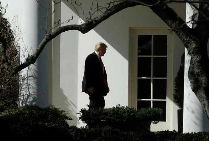 'Ghét' truyền thông, Trump bỏ bữa tối với các phóng viên Nhà Trắng Tổng thống Donald Trump tại Nhà Trắng vào ngày 24/2. Ảnh: Reuters