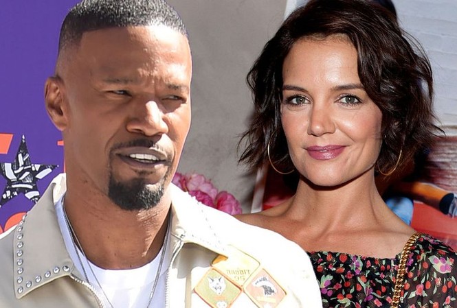 Rộ tin vợ cũ Tom Cruise chia tay bạn trai 5 năm vì bị lừa dối Rộ tin Katie Holmes chia tay bạn trai Jamie Foxx.