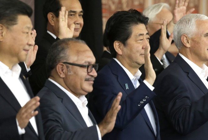 Hé lộ cuộc nói chuyện giữa ông Tập và ông Pence tại APEC 2018 Hé lộ cuộc nói chuyện giữa ông Tập và ông Pence tại APEC 2018