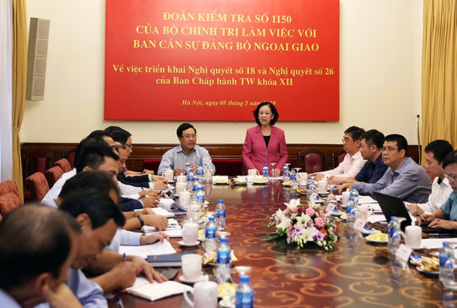 Bộ Chính trị kiểm tra công tác cán bộ tại Bộ Ngoại giao Hình ảnh tại buổi làm việc. Ảnh: VGP/Hải Minh