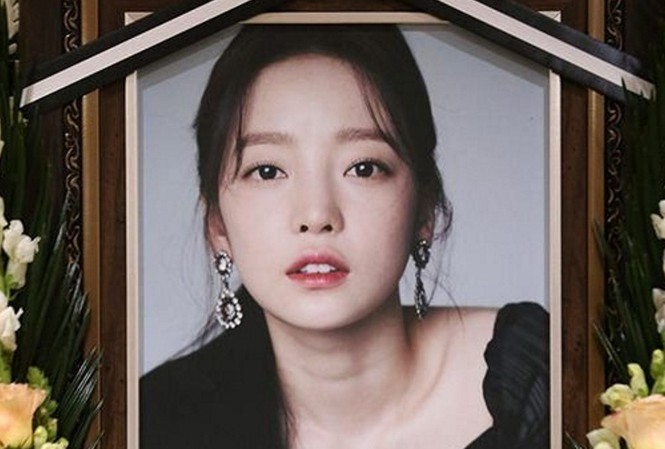 Không chỉ kiện, anh trai Goo Hara kiến nghị lên cả Quốc hội để ngăn mẹ ruột Không chỉ kiện, anh trai Goo Hara kiến nghị lên cả Quốc hội để ngăn mẹ ruột