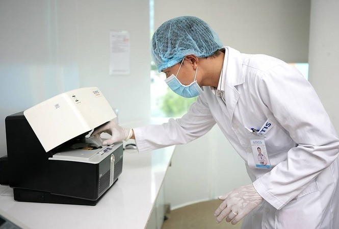 Sàng lọc phôi giúp phát hiện sớm bệnh Down Sàng lọc bệnh Down từ phôi thai sẽ giúp cha mẹ sinh ra những em bé khoẻ mạnh