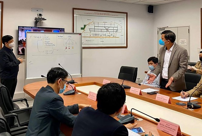 Mở thêm cửa, phân luồng để quân đội tiếp cận nhanh người nhập cảnh Cuộc họp tìm cách giải tỏa ách tắc tại sân bay