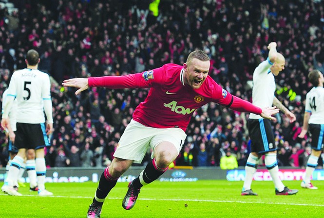 Sức mạnh của bản lĩnh Rooney lập cú đúp