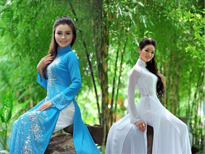 Áo dài hòa sắc với thiên nhiên Áo dài hòa sắc với thiên nhiên