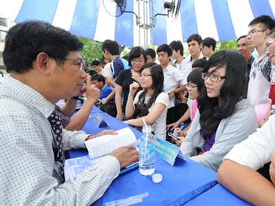 Tuyển sinh 2012: thận trọng với những điểm mới Tuyển sinh 2012: thận trọng với những điểm mới