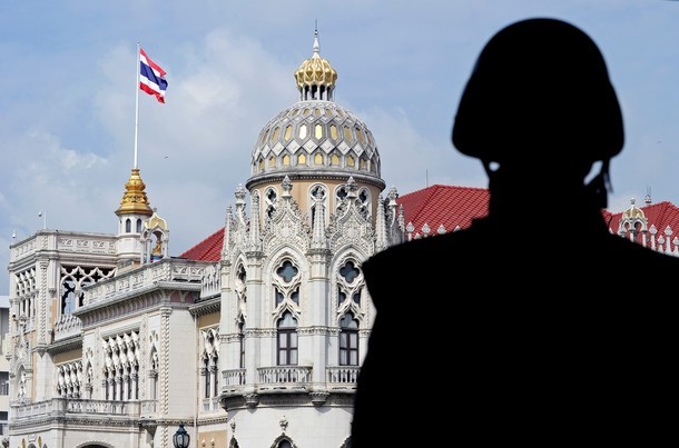 Thái Lan kéo dài tình trạng khẩn cấp tại Bangkok Thái Lan kéo dài tình trạng khẩn cấp tại Bangkok