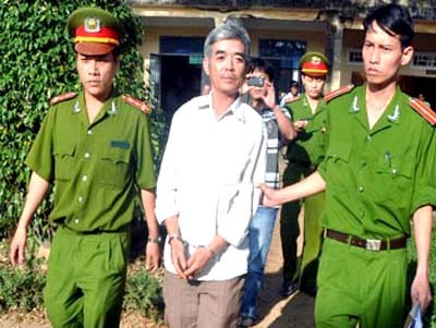 Lời thú tội của người cha nuôi tàn bạo Lời thú tội của người cha nuôi tàn bạo