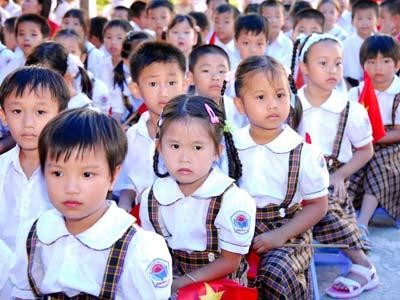 Chi cả nghìn USD chạy đua cho con vào lớp 1 Chi cả nghìn USD chạy đua cho con vào lớp 1
