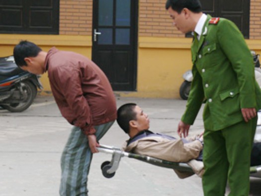 Giết người yêu cũ rồi tự tử Giết người yêu cũ rồi tự tử