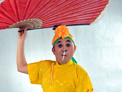 Xuân Hinh thực hiện ước mơ Hề chèo Xuân Hinh thực hiện ước mơ Hề chèo