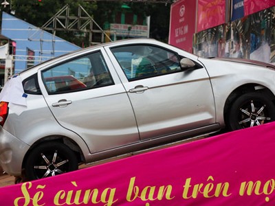 Xe hơi giá rẻ mác Việt sắp ra thị trường Xe hơi giá rẻ mác Việt sắp ra thị trường