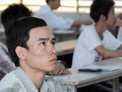 Cạnh tranh căng thẳng vào cao đẳng Cạnh tranh căng thẳng vào cao đẳng