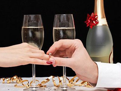 Tuổi đẹp lên xe hoa Tuổi đẹp lên xe hoa