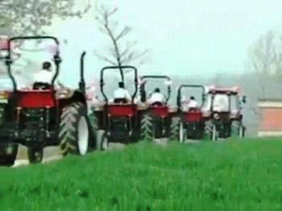 Đưa nàng về dinh bằng… hạm đội máy cày Đưa nàng về dinh bằng… hạm đội máy cày