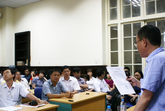 Bộ hết tiền, 'ứng viên 322' kêu cứu Bộ hết tiền, 'ứng viên 322' kêu cứu