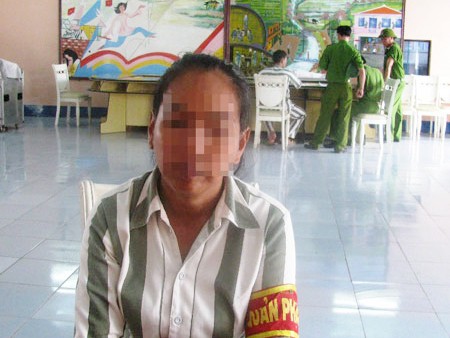 Trải lòng của bà trùm sống trên thân xác gái mại dâm cao cấp Trải lòng của bà trùm sống trên thân xác gái mại dâm cao cấp