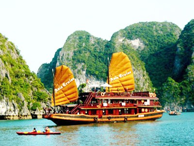 Tối nay, công bố vịnh Hạ Long là kỳ quan thiên nhiên thế giới mới Tối nay, công bố vịnh Hạ Long là kỳ quan thiên nhiên thế giới mới
