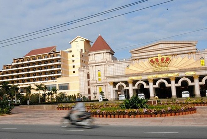 Người Mỹ quan tâm việc hợp pháp hoá cá cược thể thao ở VN Crown Casino ở bãi biển Đà Nẵng mới chỉ cho những người có hộ chiếu nước ngoài vào chơi.