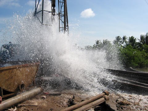 Hà Giang phát hiện mỏ nước ngầm trữ lượng lớn Hà Giang phát hiện mỏ nước ngầm trữ lượng lớn