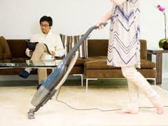 Chồng “trả lương” cho ô sin ở nhà nghỉ Chồng “trả lương” cho ô sin ở nhà nghỉ