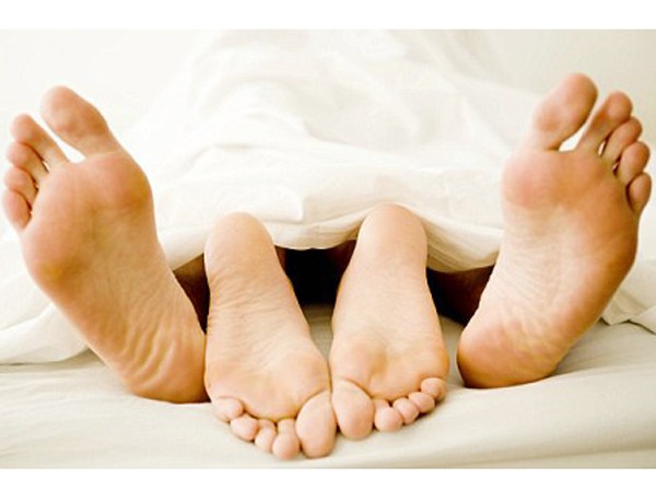 Cầu cứu cảnh sát vì bị đòi hỏi sex nhiều quá Cầu cứu cảnh sát vì bị đòi hỏi sex nhiều quá