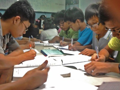 Dạy thêm vẫn là thu nhập chính Dạy thêm vẫn là thu nhập chính