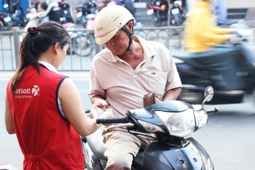 Vietlott lãi đậm nhờ khách hàng 'quên' lĩnh giải độc đắc Lợi nhuận của Vietlott tiếp tục tăng mạnh, trong khi tốc độ tăng trưởng doanh thu có dấu hiệu chững lại.