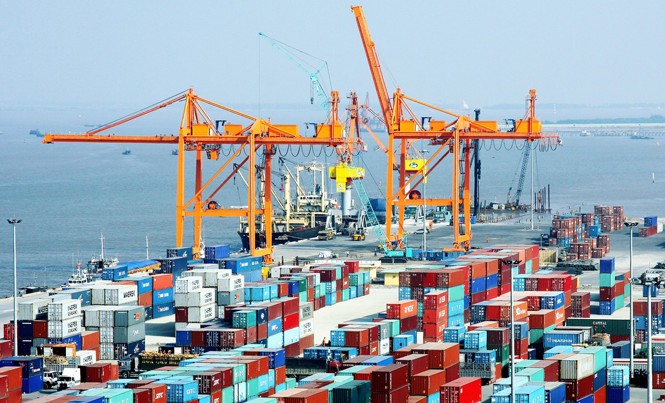 VCCI 'tố' Hải Phòng vi phạm nghị quyết của Chính phủ Một góc cảng Hải Phòng. Ảnh: Như Ý.