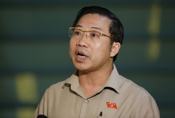 ĐBQH Lưu Bình Nhưỡng: Vụ bút phê lý lịch mang tính chất tư thù, triệt con đường tiến thân Đại biểu Quốc hội Lưu Bình Nhưỡng.