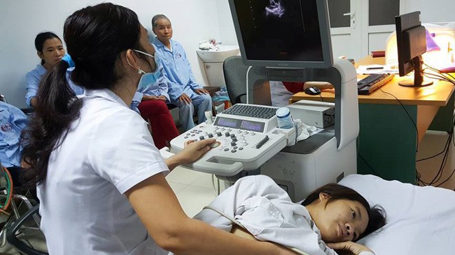 Cứu sống sản phụ bị nhiễm khuẩn huyết nặng Bệnh nhân H. đang được điều trị tại bệnh viện ĐK Nghệ An.