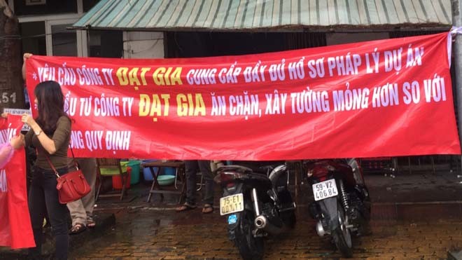 Chủ đầu tư dự án Đạt Gia Thủ Đức bị tố “ăn bớt” tường Khách hàng cho rằng chủ dự án xây tường sai thiết kế ban đầu