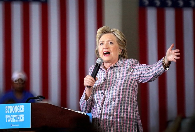 Bà Cliton ‘không nhớ đề xuất loại bỏ nhà sáng lập WikiLeaks’ Cựu Ngoại trưởng Mỹ Hillary Clinton. Ảnh: EPA