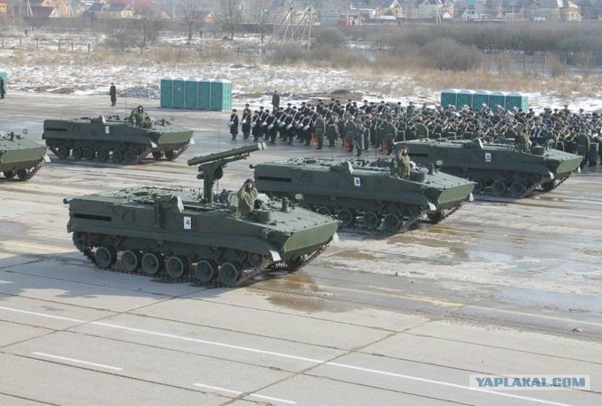 Khí tài quân sự Nga đổ về Moscow trước Ngày Chiến thắng Khí tài quân sự Nga đổ về Moscow trước Ngày Chiến thắng
