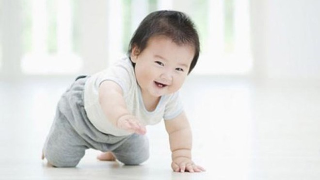 Những sai lầm mẹ hay mắc phải khi bé mới biết bò Những sai lầm của mẹ trong cách chăm sóc trẻ có thể khiến bé phải gánh chịu hậu quả về sau.