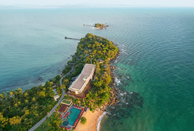 Nam Nghi Resort - một trong những khu nghỉ dưỡng nổi tiếng ở đảo ngọc - Ảnh: Sưu tầm