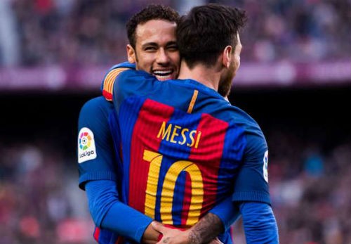 BẢN TIN Thể thao: Barca lập kỷ lục 100 bàn thắng Barcelona lập kỷ lục 100 bàn thắng trong mùa giải 2016/17.