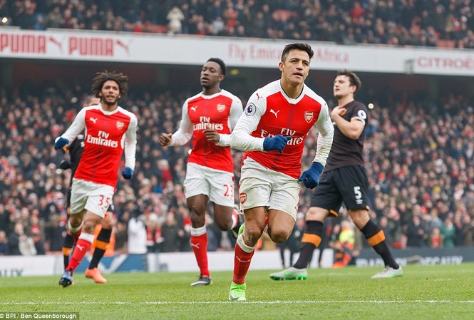 Alexis Sanchez tỏa sáng, Arsenal lên tốp 3 Alexis Sanchez lại tỏa sáng rực rỡ.