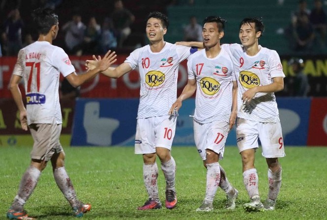 BẢN TIN Thể thao: HAGL tổn thất trước trận gặp Than Quảng Ninh HAGL tổn thất nặng nề trước trận gặp Than Quảng Ninh.