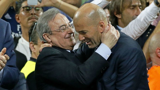 HLV Zidane đón tin cực vui từ Chủ tịch Perez Chủ tịch Perez đảm bảo tương lai cho HLV Zidane.