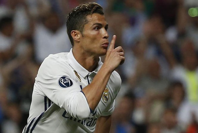 Ronaldo lập hat-trick, Real hạ gục Bayern Munich Ronaldo lại tỏa sáng rực rỡ tại Champions League.