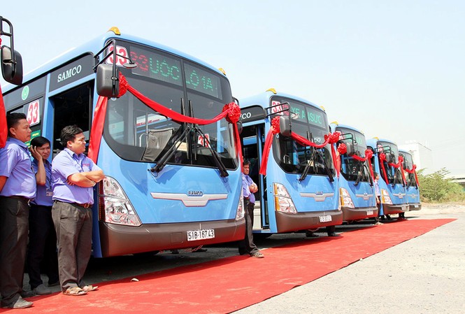 Hàng trăm xe buýt sạch có nguy cơ ngưng chạy ở Sài Gòn Xe buýt sạch ở TPHCM đang đứng trước nhiều khó khăn do giá khí tăng và ngưng xây dựng mở rộng các trạm nạo khí.
