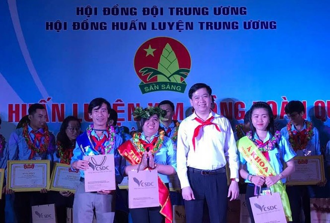 Bế mạc Trại huấn luyện Kim Đồng toàn quốc năm 2017 Lễ đăng quang tại Trại Huấn luyện Kim Đồng toàn quốc - Đà Nẵng 2017