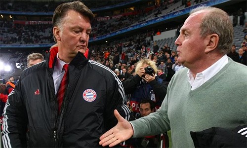 HLV Van Gaal có khả năng tái hợp Bayern Munich Van Gaal được xem là một cái tên đủ uy tín và năng lực chuyên môn để thu phục các học trò