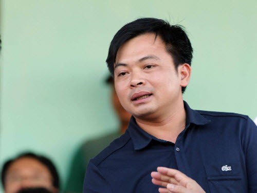 'Chức vô địch V-League danh giá, nhưng tình yêu của CĐV mới là vàng' Chủ tịch FLC Thanh Hoá Doãn Văn Phương.