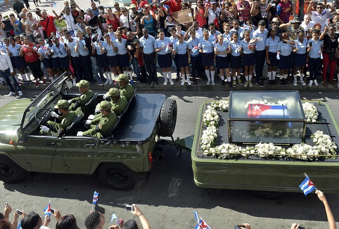 Fidel Castro được an táng tại nghĩa trang của những anh hùng Tro cốt của ông Fidel Castro đã tới Santiago hôm 3/12, kết thúc hành trình 4 ngày dọc đất nước Cuba