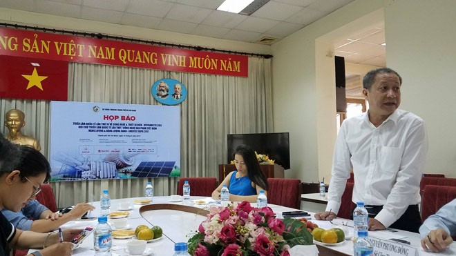 Gần 300 gian hàng tham gia Vietnam ETE 2017 Họp báo giới thiệu triển lãm.