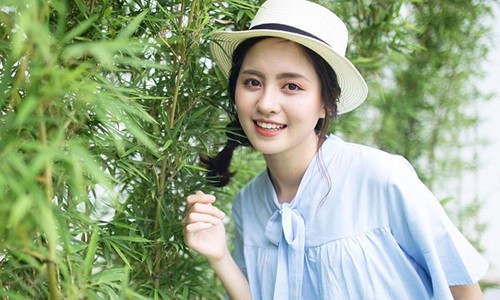 Nữ sinh Yên Bái khiến dân mạng 'điên đảo' Nữ sinh Yên Bái khiến dân mạng 'điên đảo'