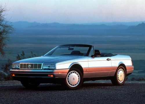 4 ‘người khổng lồ’ thiết kế ô tô Vinfast 1987 Cadillac Allante là một trong những mẫu xe huyền thoại được Pininfarina thiết kế.